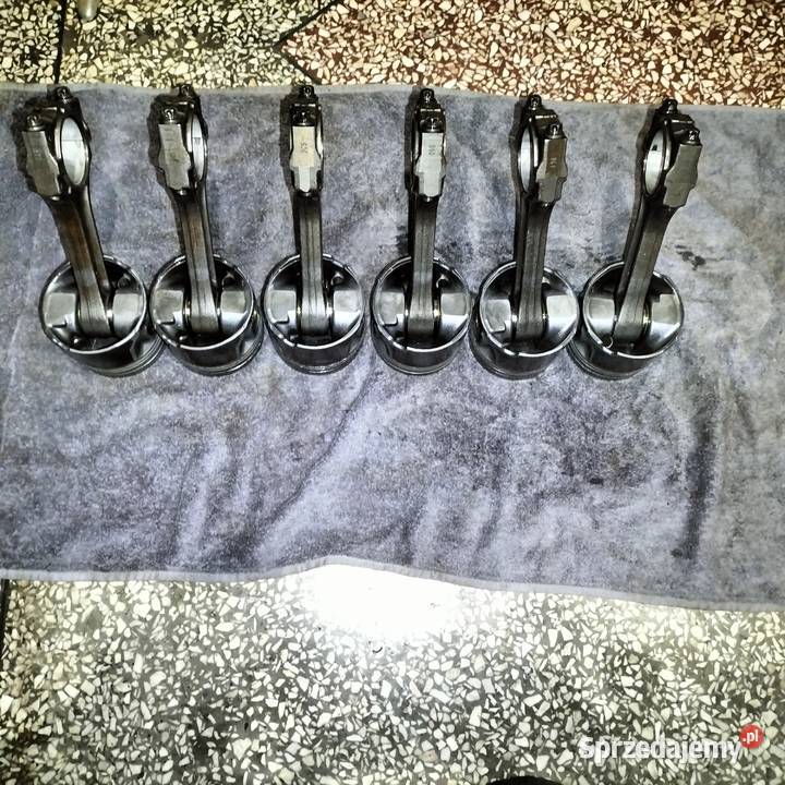 Tłoki BMW E46 E60 530D E65 E66 730D X3 E83 30D Blok silnika Poręba sprzedam