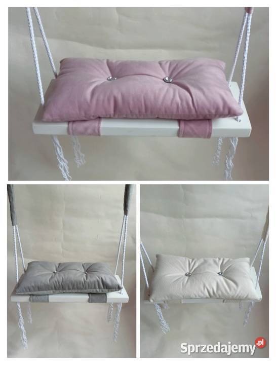 Huśtawka malowana na biało z poduszka dzieci
