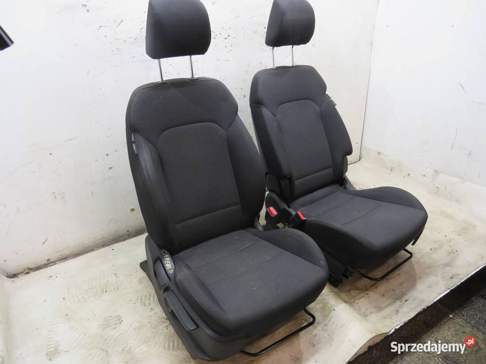 PODUSZKA FOTELA PRAWA KIA CARENS IV Motoryzacja