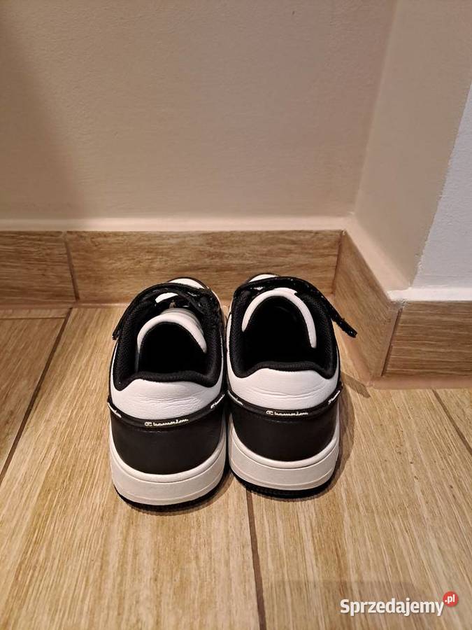 Sprzedam obuwie dziewczynki