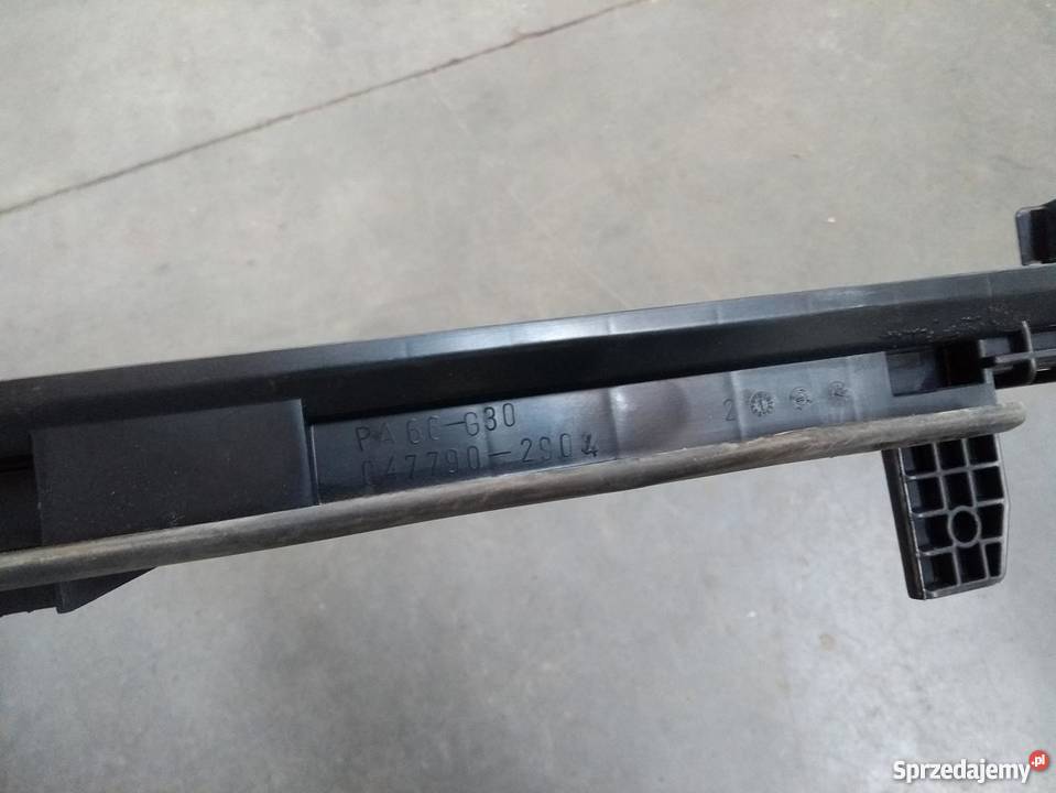 MERCEDES W204 wspornik skraplacza klimatyzacji podkarpackie Pilzno