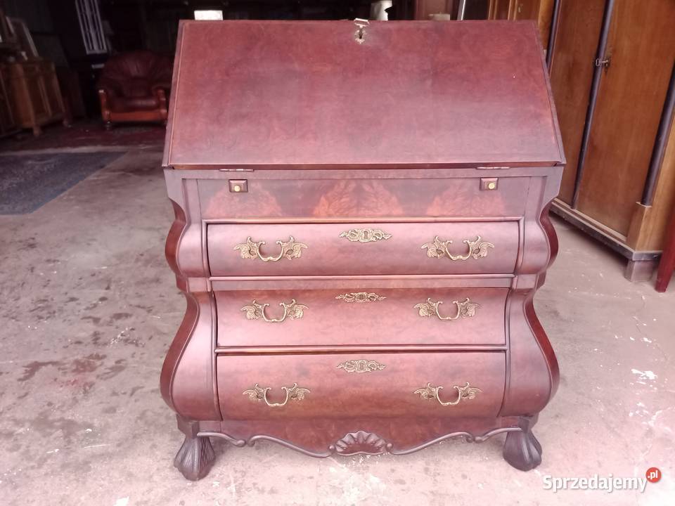 Sekretarzyk Rzeźbiony Orzech Włochy Kozy