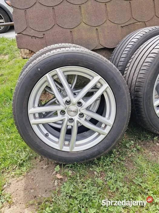Felgi aluminiowych DEZENT z oponami letnimi 17 4