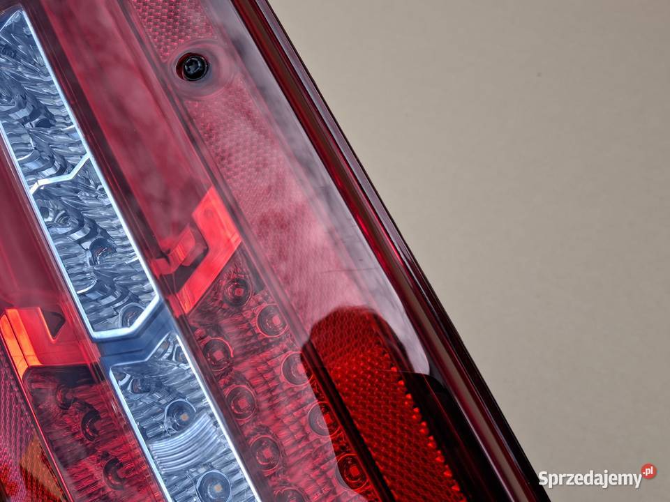 MAN TGX TGS TGM TGL TG3 LAMPA PRAWY TYŁ PRAWA ciężarowe Bieleń