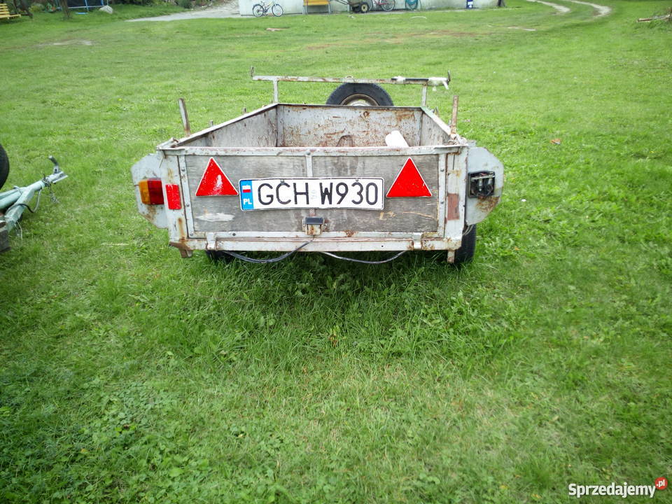 Przyczepka lekka zajerestrowana uszkodzona