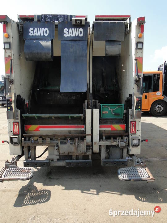 Śmieciarka dwukomorowa MercedesBenz Econic 2630 300KM