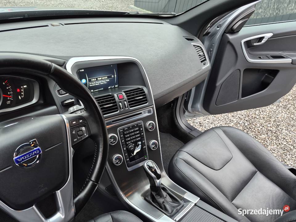 Volvo Xc60 20 d4 163AutomatMomentum XC 60 Ostrowiec Świętokrzyski