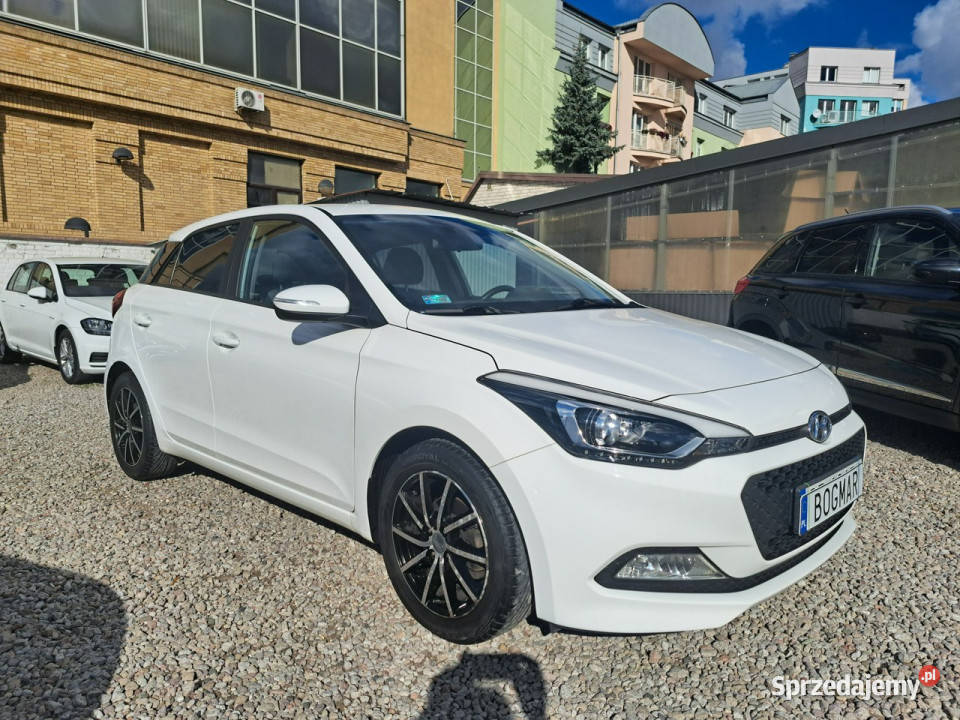 Hyundai i20 1718 SALON 100 bezwypadkowy Tempomat Rok produkcji 2017 Warszawa