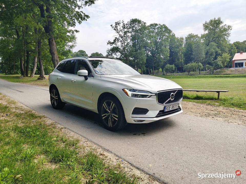 VOLVO XC60 T6 310 AWD Samochody osobowe Róża