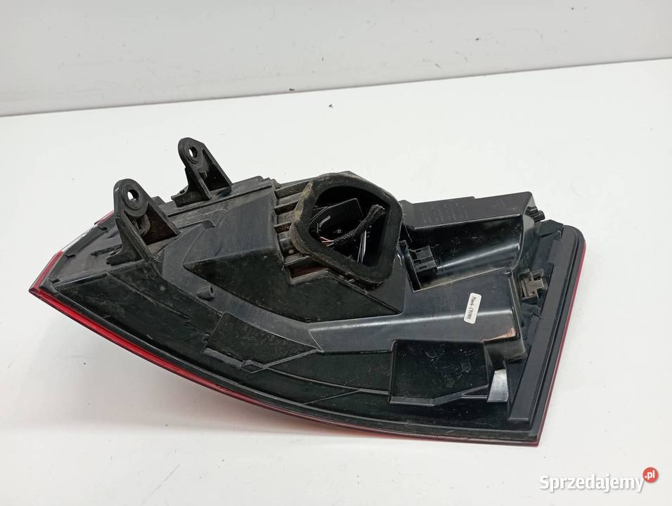 LAMPA TYŁ LEWA KOMBI 3V9945207 Skoda Superb III świętokrzyskie