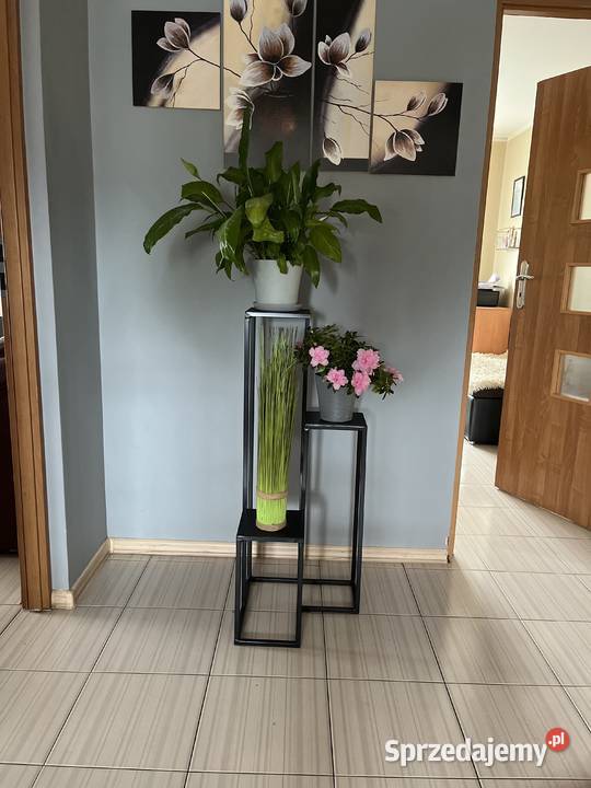 Kwietnik metalowy stojak narożny LOFT czarny Trębaczew