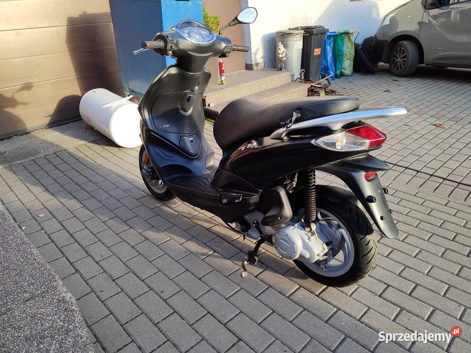 Piaggio Fly 50 4T Transport Yamaha Peugeot czarny Wyrzysk