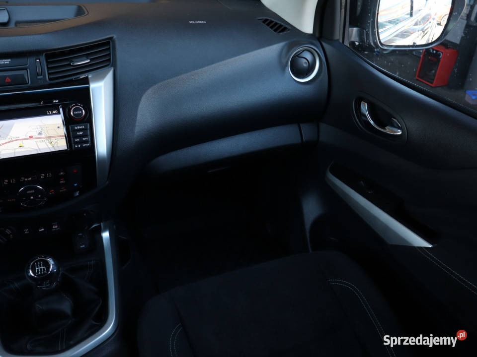 Nissan Navara 23 dCi nieuszkodzony