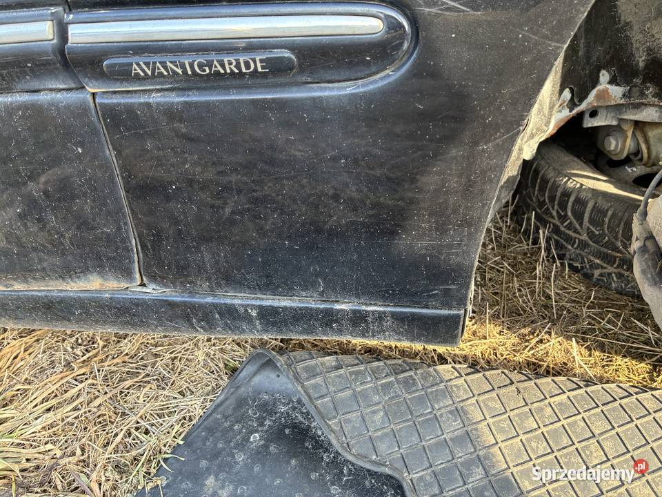 Błotnik Prawy Przód Mercedes W203 Wisznice