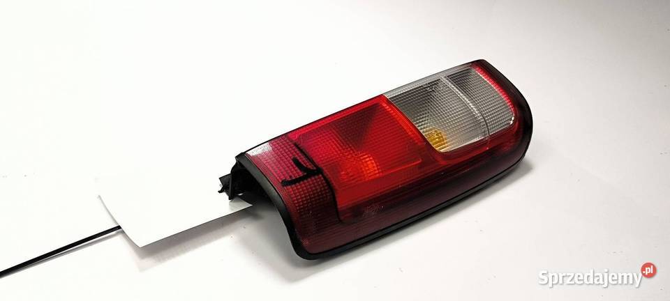 LAMPA LEWA TYŁ SUZUKI IGNIS Lipno