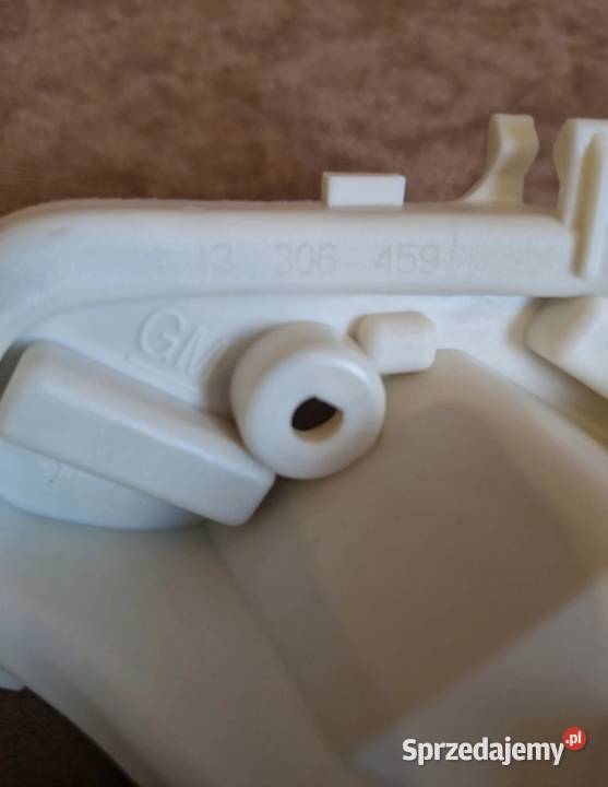 Opel astra J HB 0915 wkład lampy tył lewy