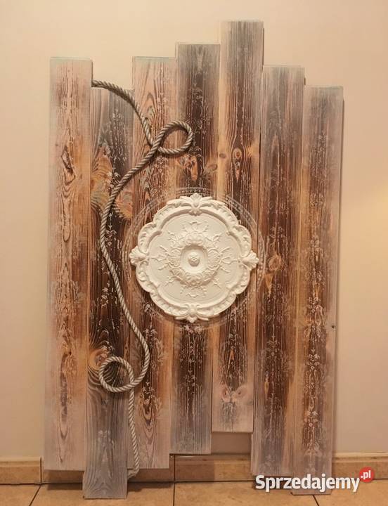 Obraz na drewnie efekt postarzenia sztukateria Opatówek