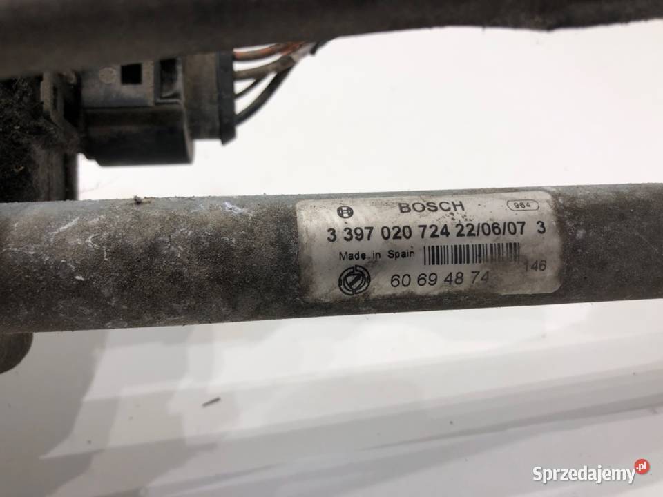 MECHANIZM WYCIERACZEK PRZÓD ALFA 159 60694874