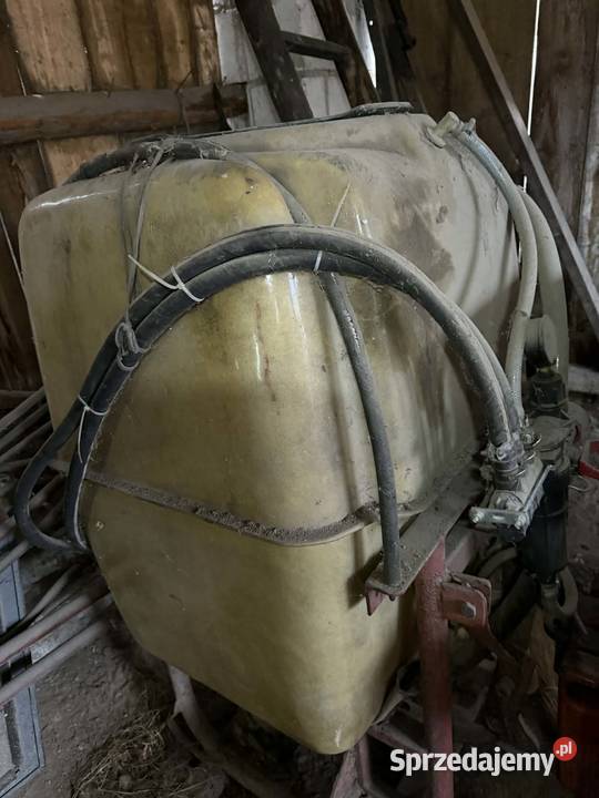 Opryskiwacz Opryskiwacze