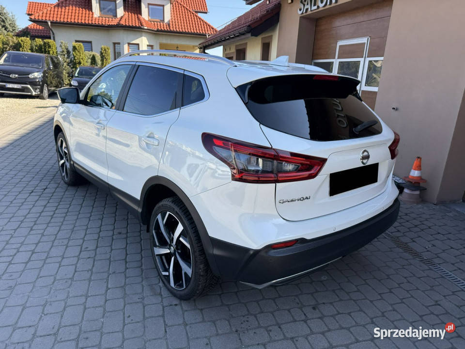 Nissan Qashqai 16 DIGT 163 Klima Navi Kamera 360 nieuszkodzony Orzech