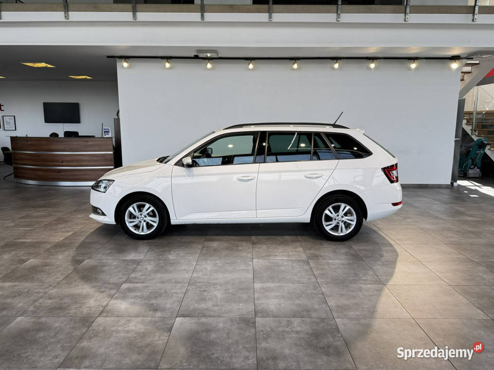 koda Fabia Combi Ambition 10TSI 95 M5 2022 r Rok produkcji 2022 Myślenice