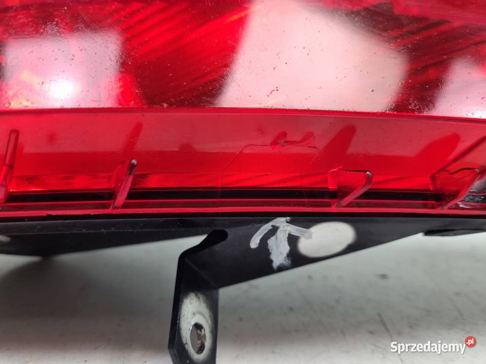 Volvo XC60 LIFT 1317r TYLNIA TYLNA LAMPA osobowe Janów