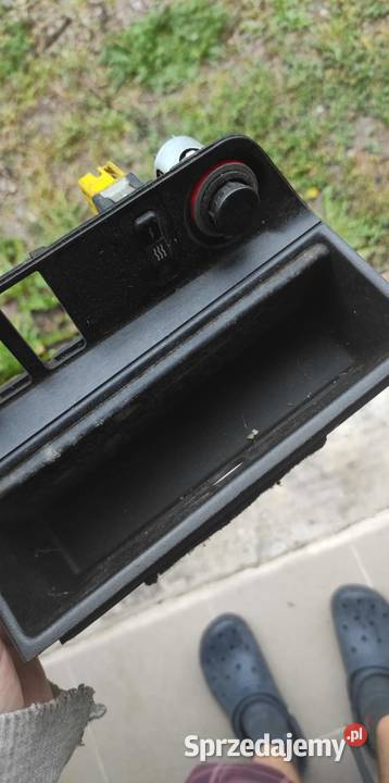 Włącznik grzania foteli BMW E36 ogrzewanie Boreczek