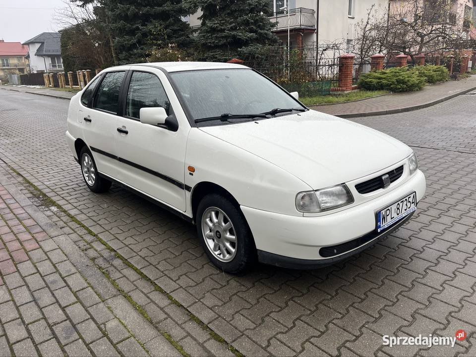Seat Cordoba 14mpi Salon zadbana biała 99r biały Płock