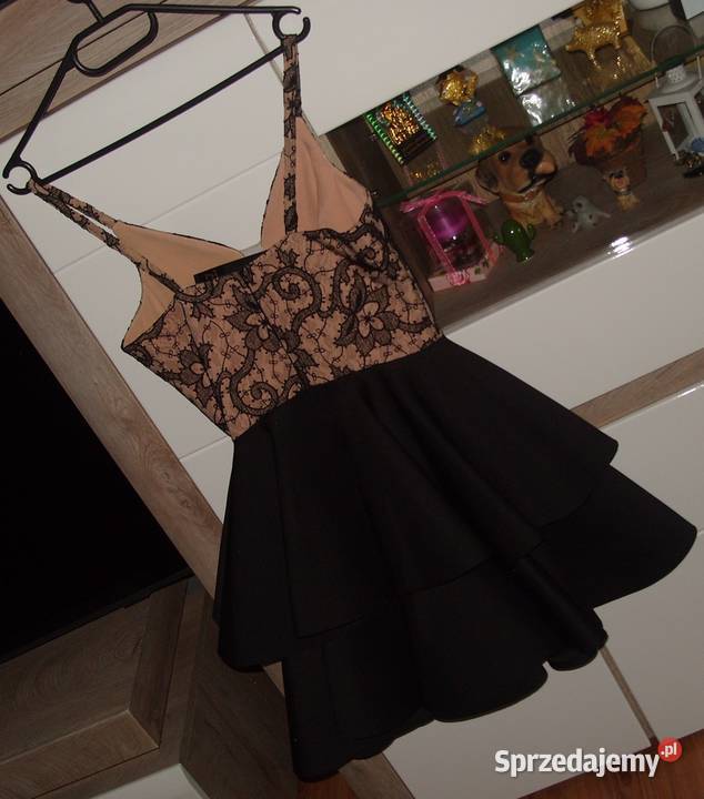 Rozkloszowana FORTI NOWA sukienka z koronką i czarny Rawicz sprzedam