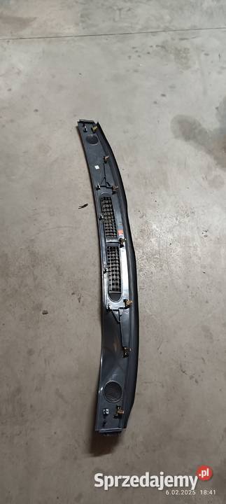 Jeep Liberty 2005 plastiki wnętrza Wrocław sprzedam