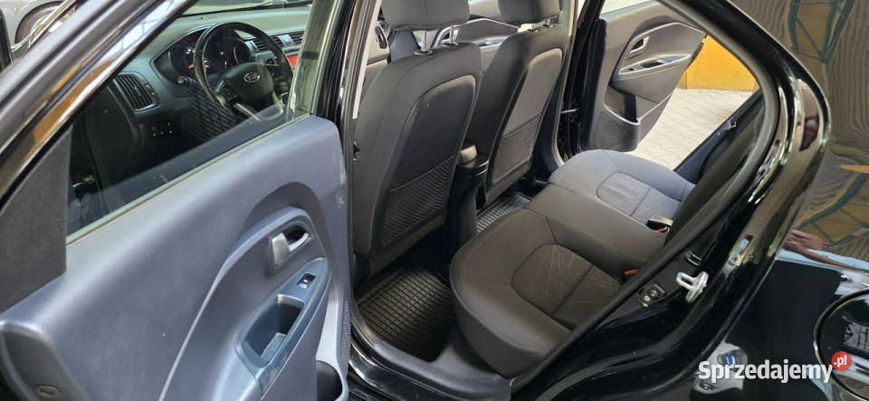 Kia Rio OPIS W podanej roczna gwarancja III 2011 VAT marża