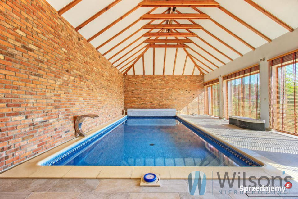 sprzedaży domu wolnostojącego 560m2 Osieck 12000m2