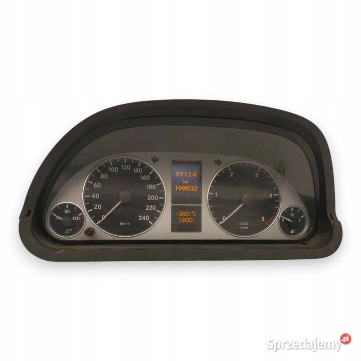 LICZNIK ZEGARY A1695404448 Mercedes W245 20 CDI osobowe lubelskie Chełm