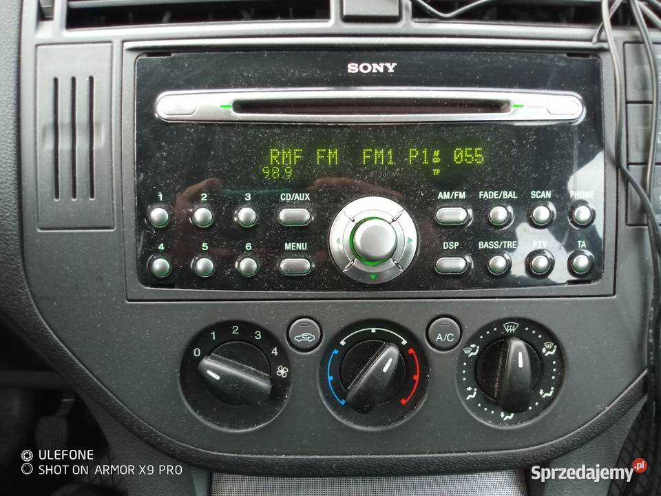 sprzedam forda focus mac 16 bezyna 2005r 187369 101KM