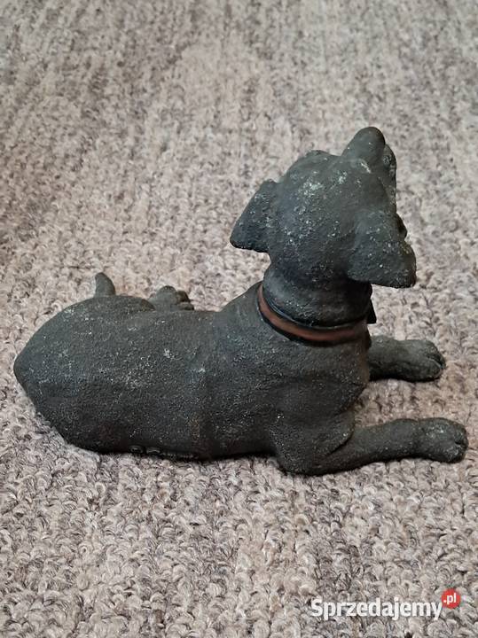 Figurka Pies czarny labrador Leonardo Collection Suwałki