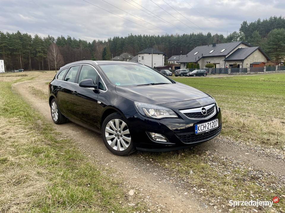 Opel Astra J 1.4T Navi Ksenon Bogate wyposażenie