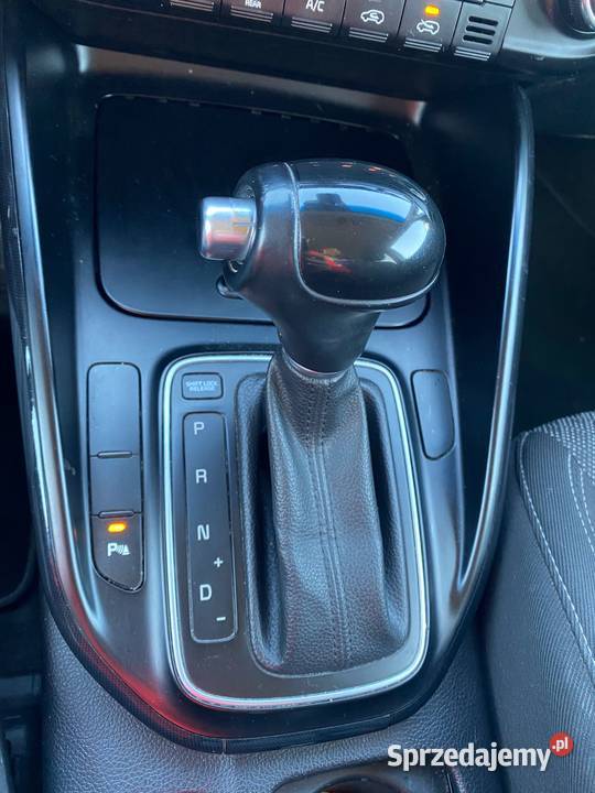 Kia Carens 17 CRDI 141 Stan 7mio Osobowy serwisowany w ASO Gdów sprzedam