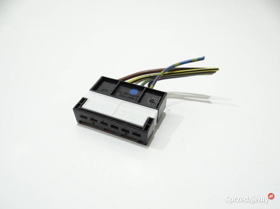 KOSTKA WTYCZKA LAMPY TYŁ BMW E60 4614677 Lampy tylne Strzyżewice