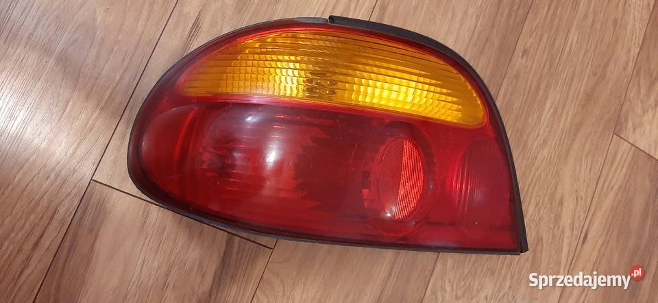 Lampa tylna lewa wysyłka modelu auta nie znam Oświetlenie Chocianów
