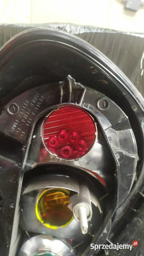 Toyota aygo 2009 2010 2011 2012 lampa tył prawa Wrocław