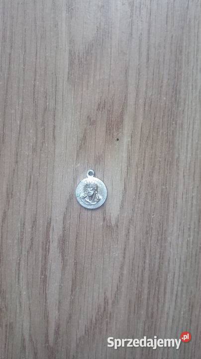 Medalik z Matką boską Warszawa