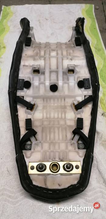 Suzuki GSR kanapa siedzenie bagster śląskie Bronów