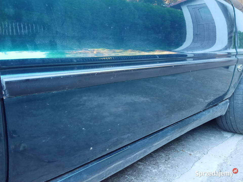 Audi 80 B4 Listwa drzwi Środkowa Prawy przód Dębica
