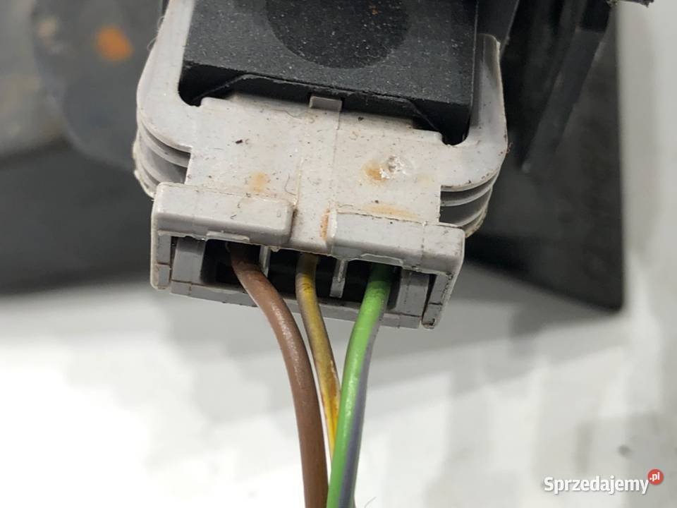 ZAMEK KLAPY TYŁ AUDI A6 C6 Hatchback 8P4827505B osobowe Motoryzacja sprzedam