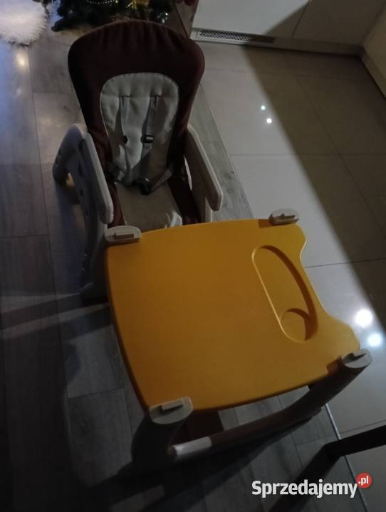 Sprzedam rozkładany fotelik do karmienia