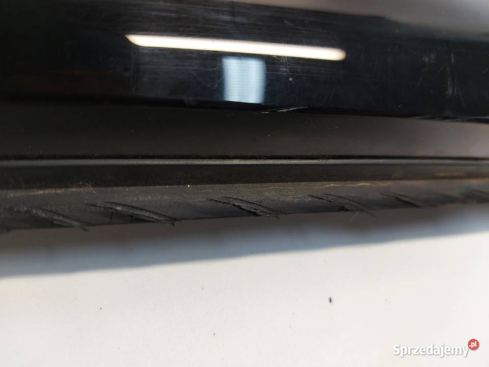 Ford Explorer VII R2KB LISTWA SZYBY CZOŁOWJ LEWY Listwy i nakładki dolnośląskie