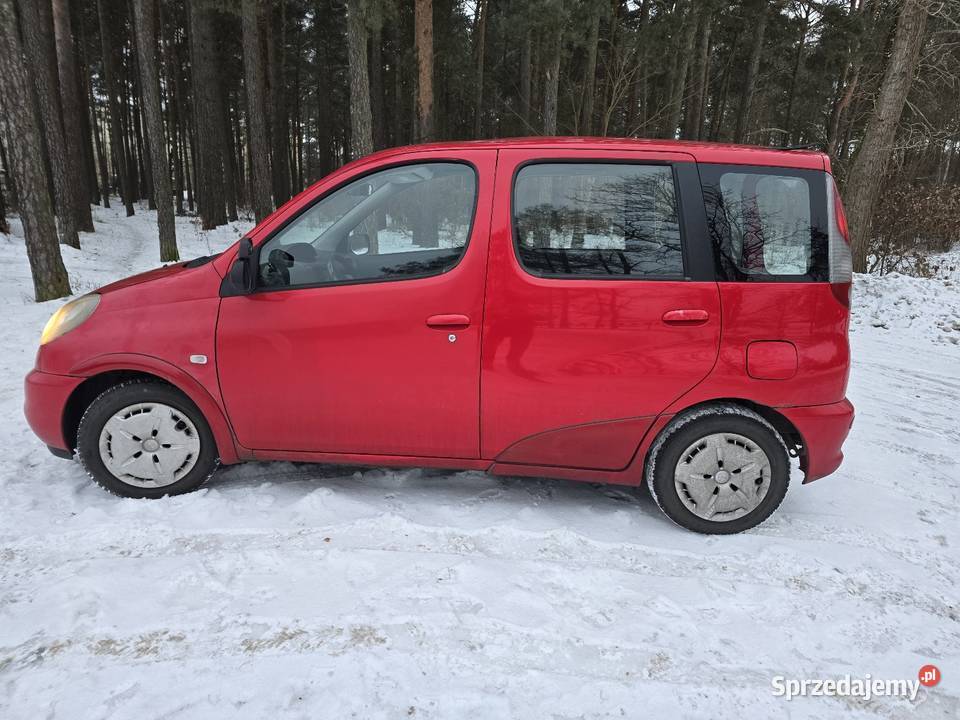 Toyota Yaris Verso BenzynkaPrywatnie poduszka powietrzna Czarna Woda
