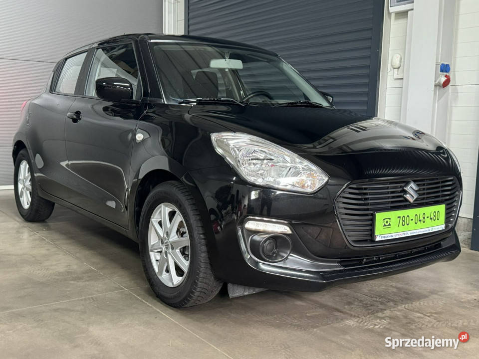 Suzuki Swift bezwypadkowy stan perfekt zero 90KM Chechło