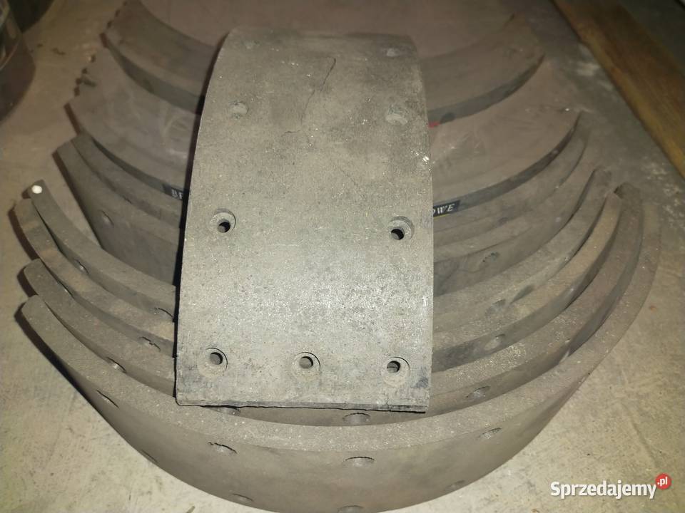 Okładzina hamulca Jelcz przód 17 otworów grubość