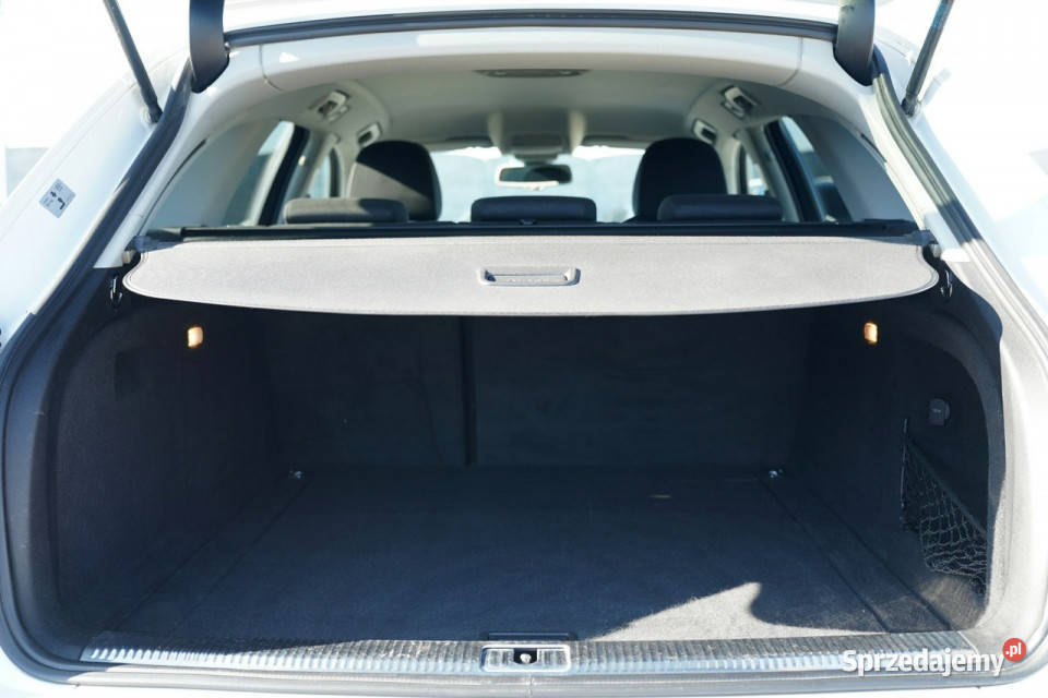 Audi A4 QUATTRO bixenonled NAWI grzane fotele nieuszkodzony opolskie Otmuchów